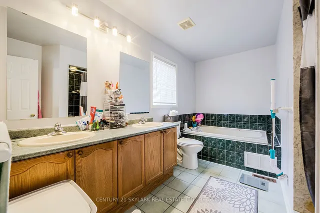 Additional image 32 of 59 Richwood Cres