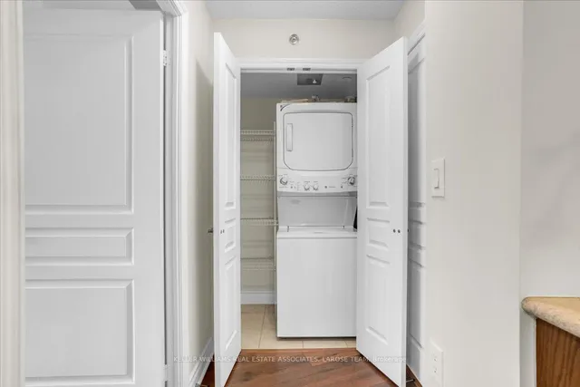 Additional image 21 of 3 Marine Parade Dr Unit 904