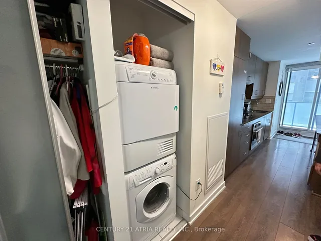 Additional image 10 of 426 University Ave Unit 1807