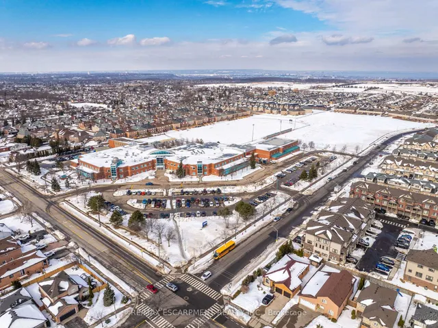 Additional image 40 of 19 Picardy Dr Unit 6