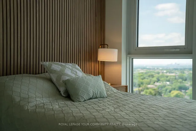 Additional image 26 of 2020 Bathurst St Unit Ph06