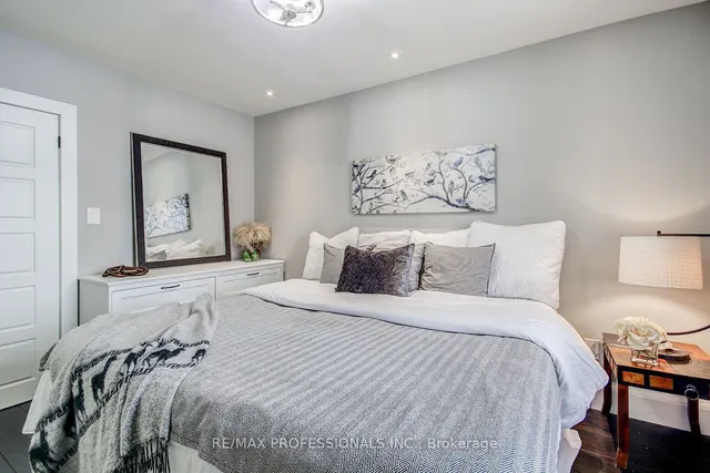 Additional image 28 of 57 Odessa Ave