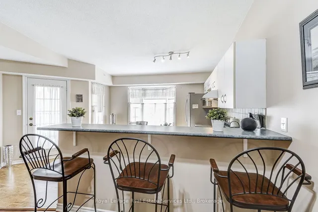 Additional image 17 of 1431 Walkers Line Unit 411