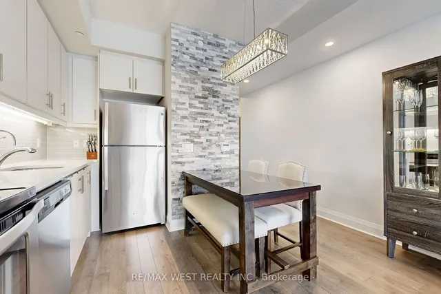 Additional image 13 of 17 Zorra St Unit 905