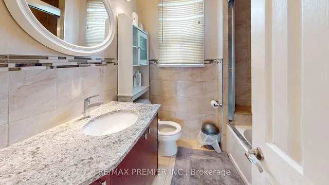 Additional image 26 of 32 Marlington Cres