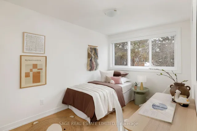 Additional image 23 of 12 Yetta Shepway