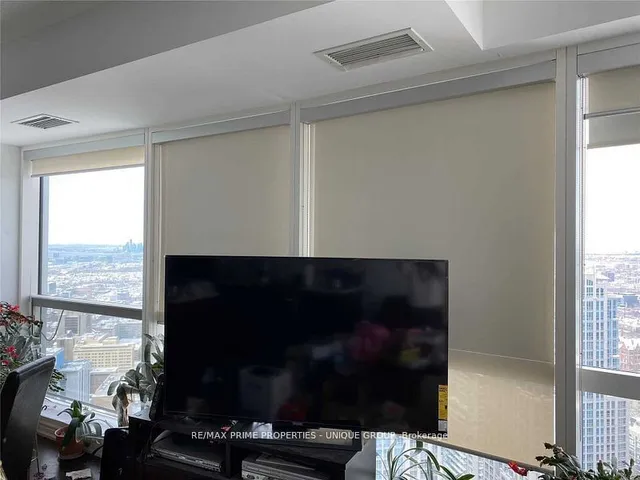 Additional image 5 of 386 Yonge St Unit 5316