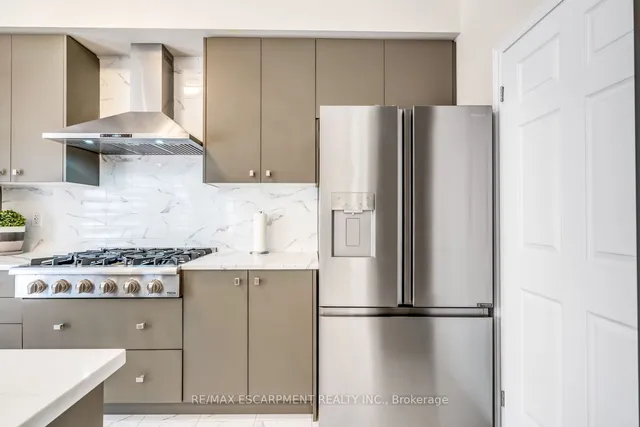 Additional image 16 of 3916 Koenig Rd