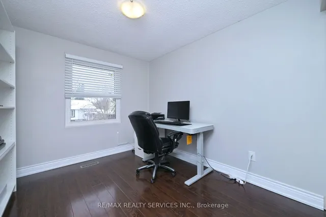 Additional image 22 of 54 Nancy McCredie Dr