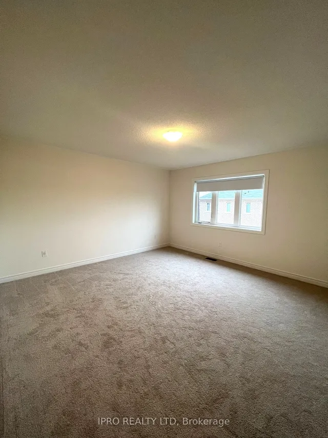 Additional image 14 of 3950 Koenig Rd