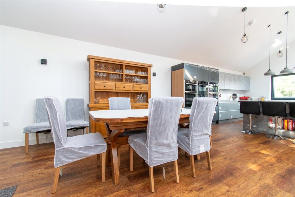 Additional image 8 of Park Street Lane, Park Street, St. Albans, Hertfordshire, AL2