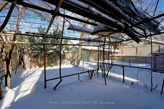 Additional image 26 of 734 Adelaide St