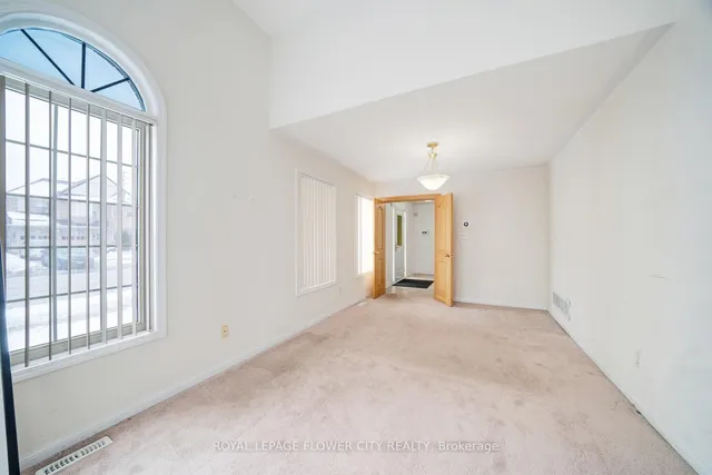 Additional image 9 of 1 Bayridge Dr