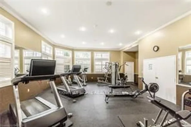 Additional image 20 of 1491 Maple Ave Unit 409