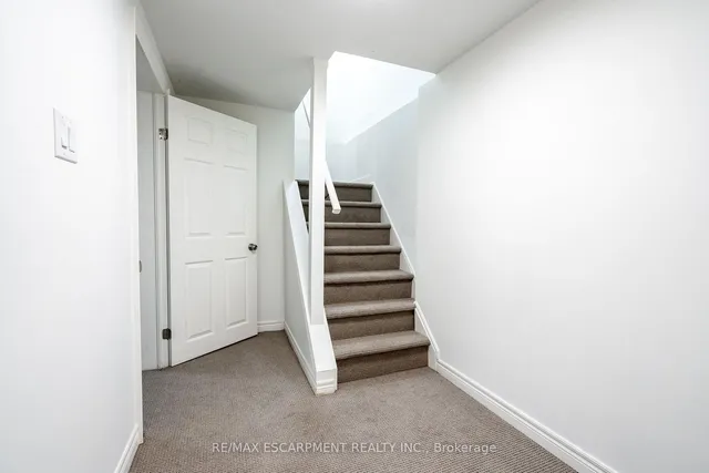 Additional image 29 of 3135 MICHAEL Cres