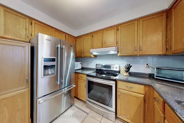 Additional image 17 of 8 Cochrane Ave