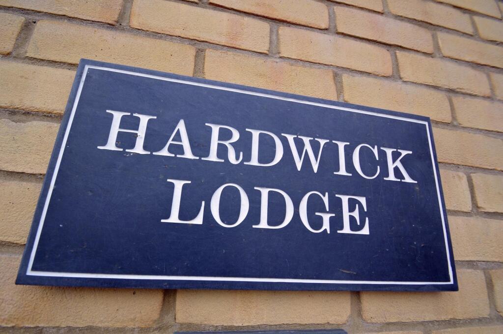 Additional image 2 of Ground floor retirement apartment in the centre of Yatton