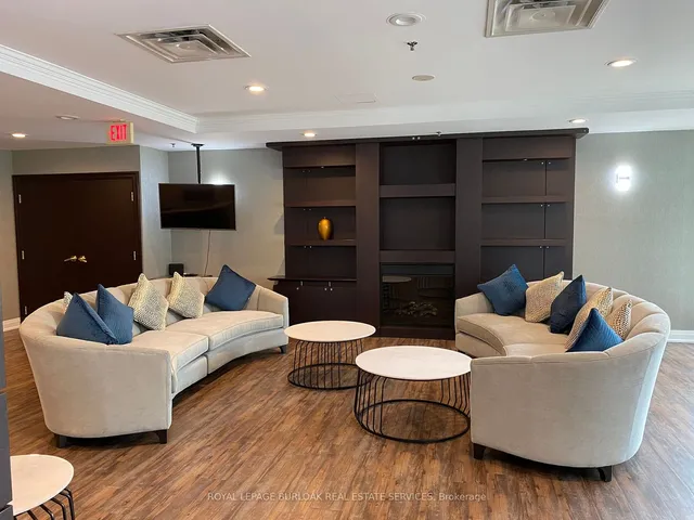 Additional image 34 of 30 Grand Trunk Cres Unit 709