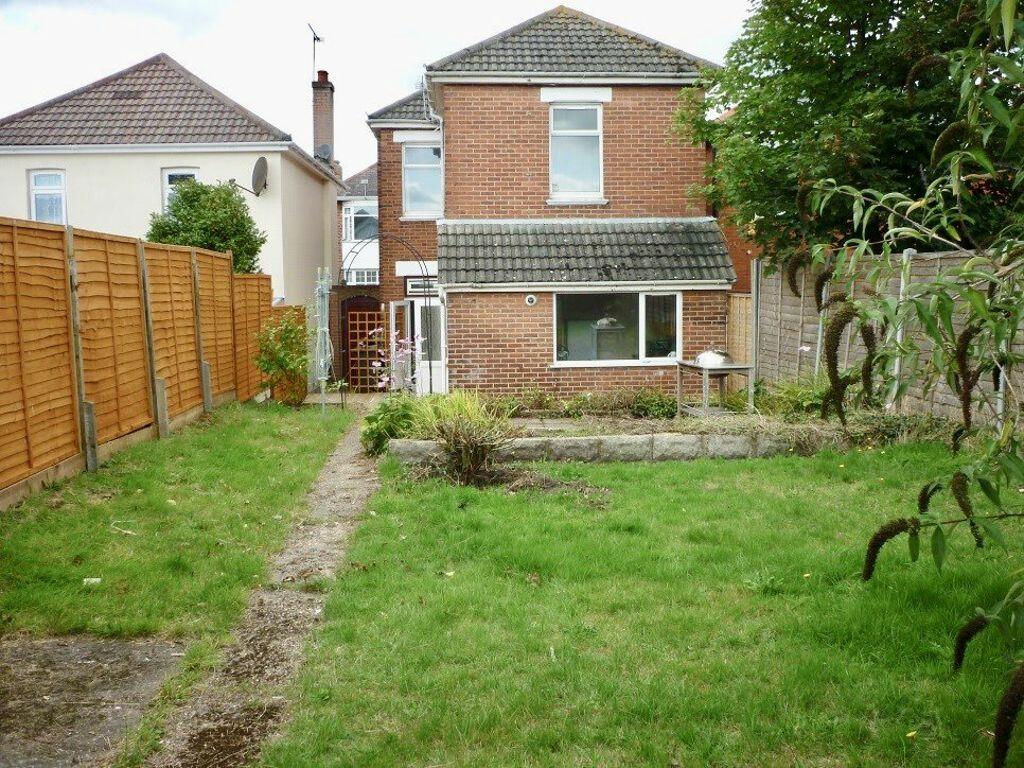 Additional image 4 of STUDENT FIVE DOUBLE BEDROOMS, WINTON