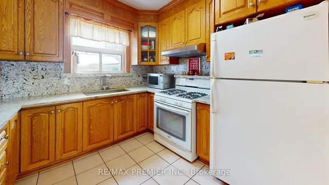 Additional image 30 of 32 Marlington Cres