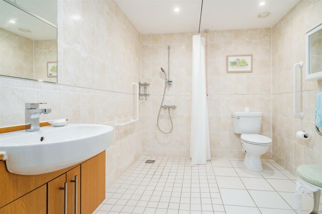 Additional image 11 of Peel Court, College Way, Welwyn Garden City, Hertfordshire, AL8 6DG