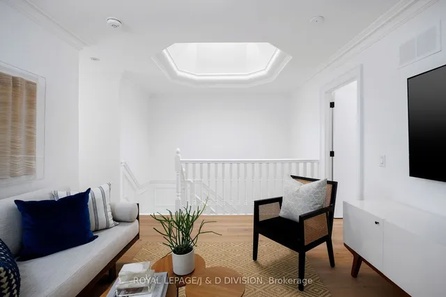 Additional image 29 of 33 Webster Ave