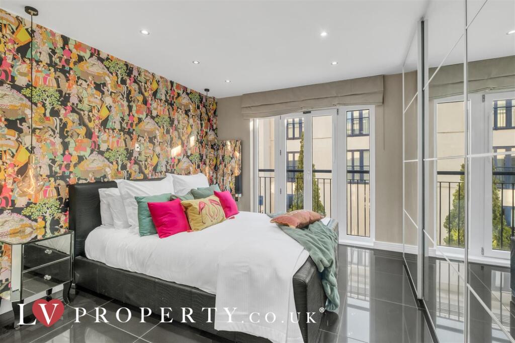 Additional image 11 of Royal Arch Apartments, The Mailbox