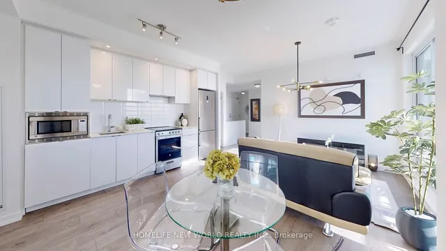 Additional image 13 of 49 East Liberty St Unit 2003