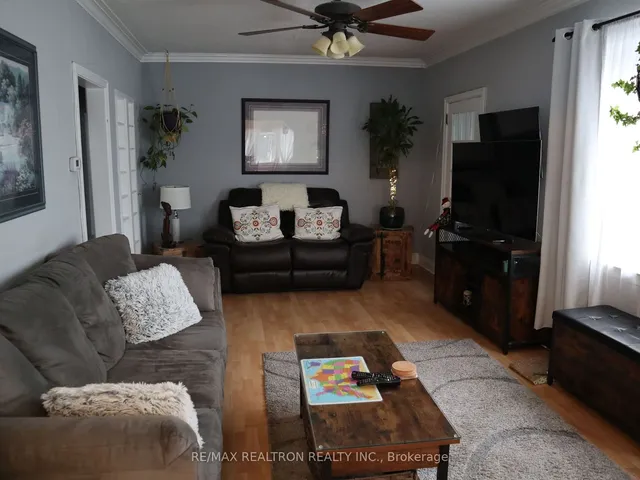 Additional image 14 of 153 Pitt Ave