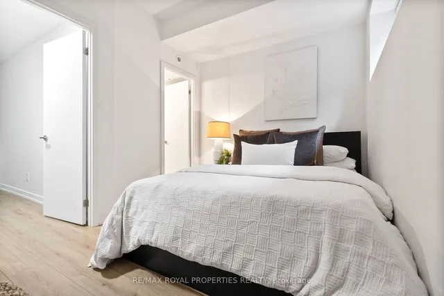 Additional image 22 of 264 Finch Ave Unit 11