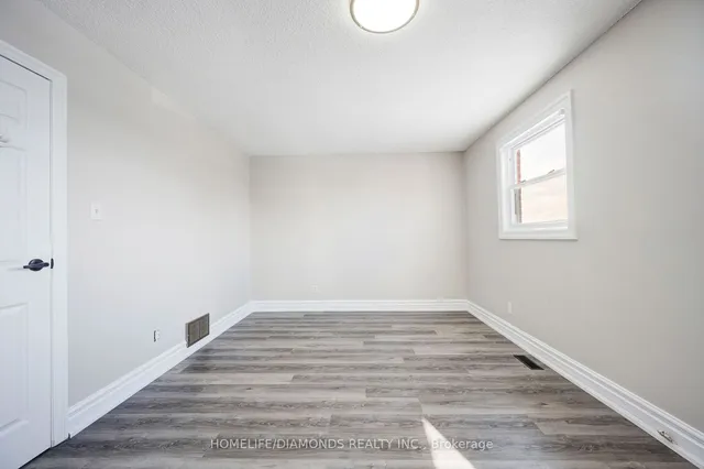 Additional image 27 of 79 Ecclestone Dr