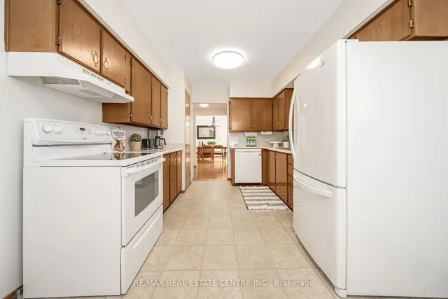 Additional image 20 of 32 Governor Grove Cres