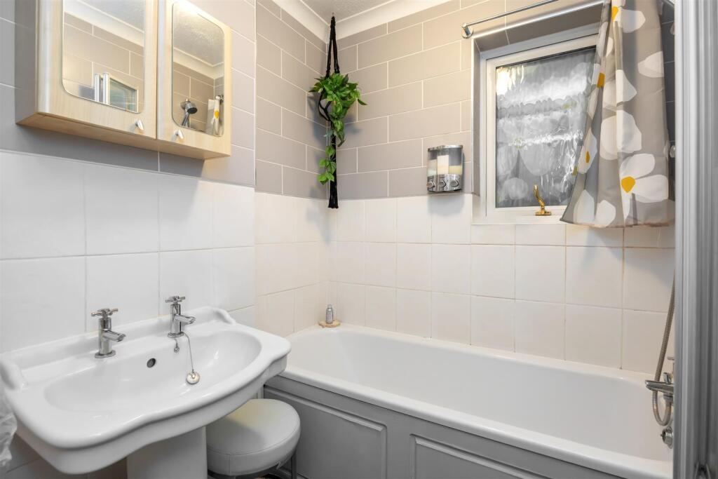 Additional image 19 of Fairlie Gardens, Surrenden, Brighton