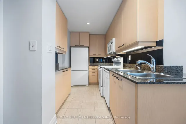 Additional image 4 of 88 Palace Pier Crt Unit 608