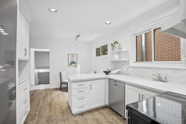 Additional image 11 of 74 Rainier Sq