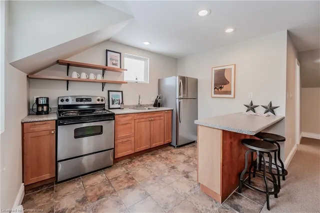 Additional image 42 of 33 Roland St