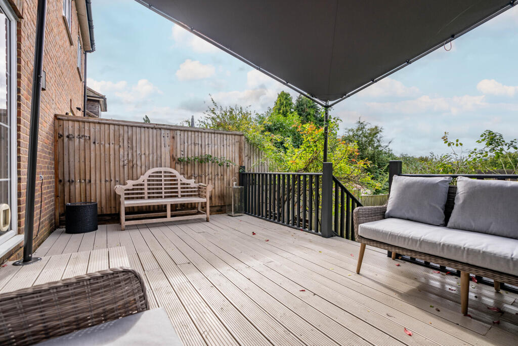 Additional image 19 of Mount Drive, Park Street, St. Albans, Hertfordshire, AL2