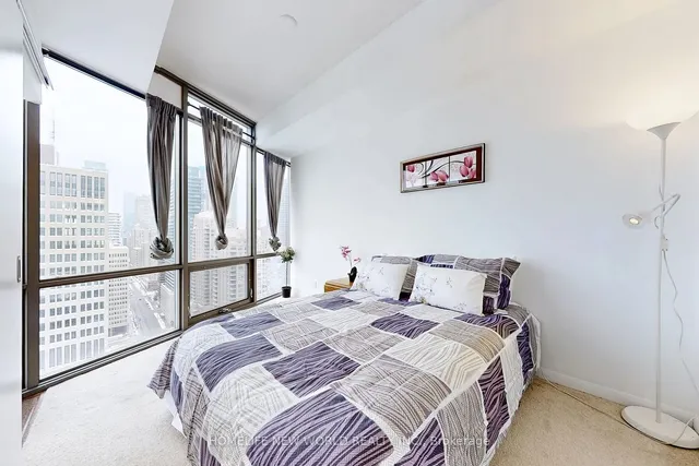 Additional image 20 of 832 BAY St Unit 2704