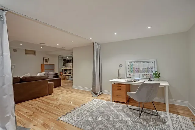 Additional image 39 of 291 Glen Afton Dr