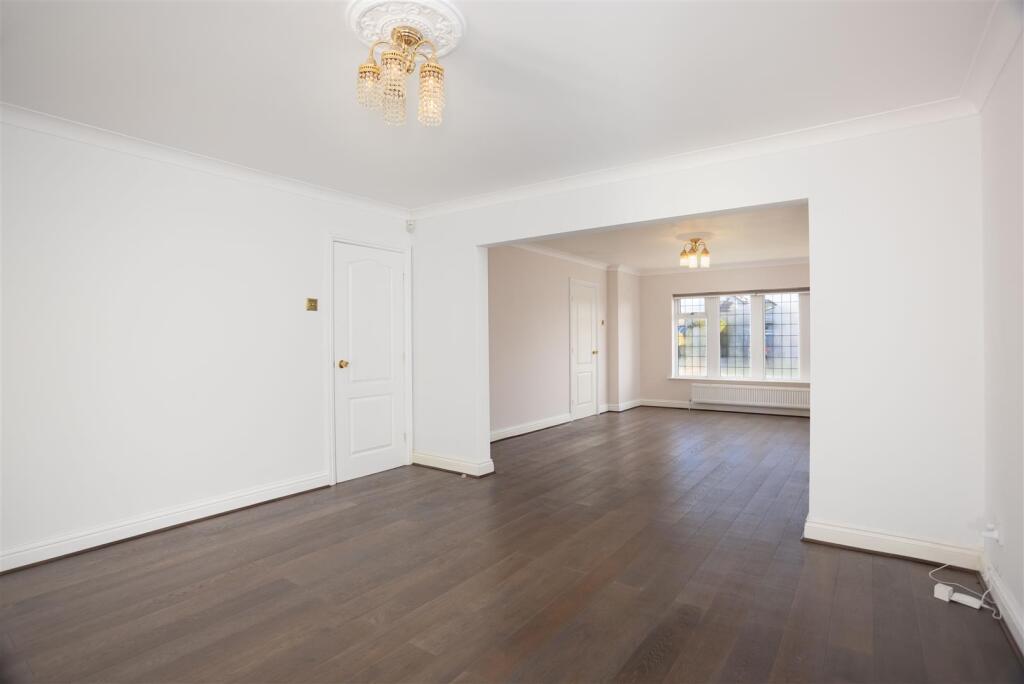 Additional image 4 of Kellymoor Walk, Idle