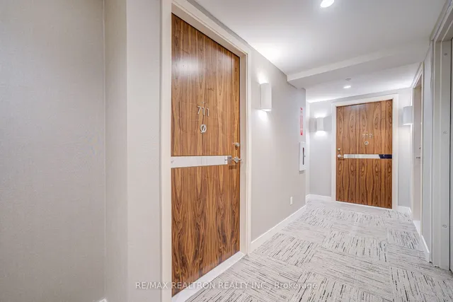 Additional image 21 of 25 Mcmahon Dr Unit 711