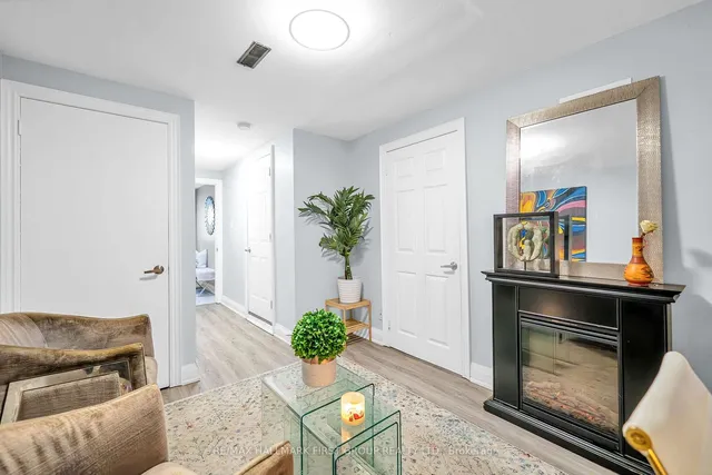 Additional image 4 of 451 Military Tr Unit 106