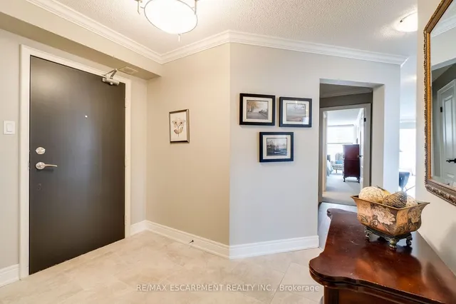 Additional image 8 of 5280 Lakeshore Rd Unit 801