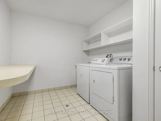 Additional image 33 of 98 Frontenac Ave