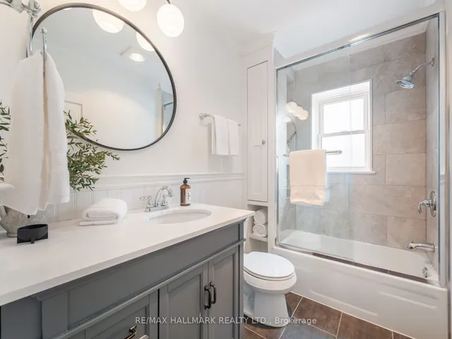 Additional image 34 of 49 Dearbourne Ave