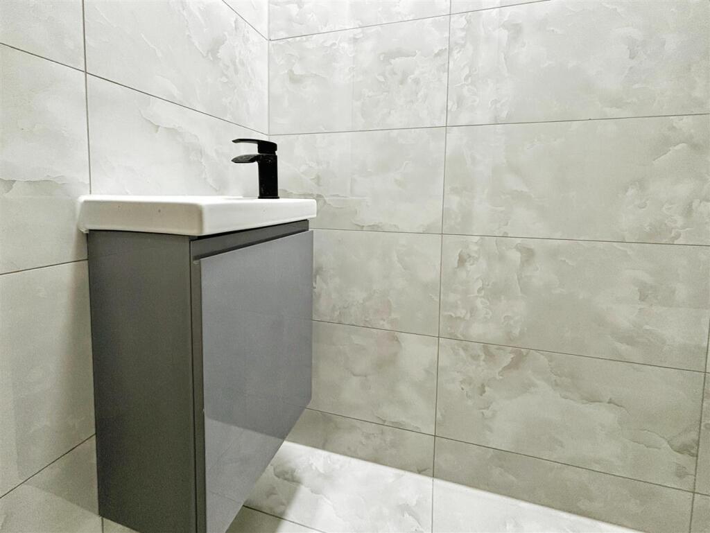 Additional image 5 of Kingsdale Drive, Bradford BD2 4DB