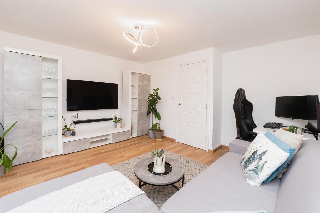 Additional image 3 of Abrahams Close, Bristol