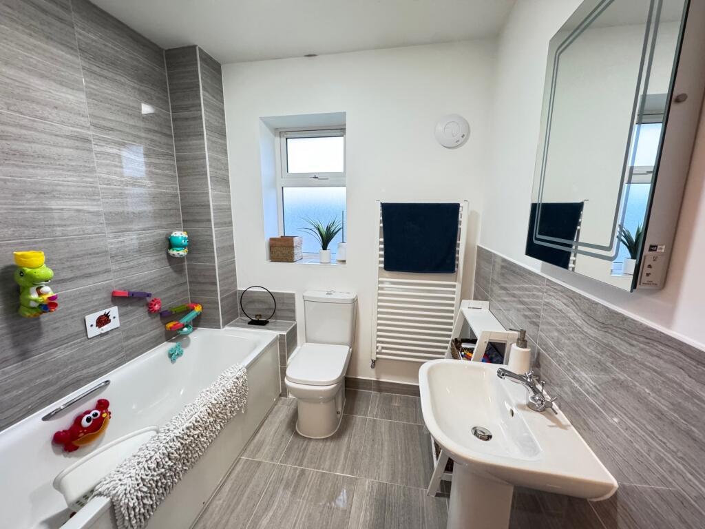 Additional image 14 of Gore Road