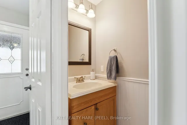 Additional image 23 of 121 Royal Palm Dr