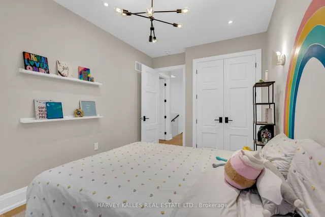 Additional image 34 of 72 Castlefield Ave